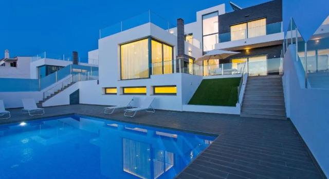 Вилла Deluxe Exclusive Ultra-Stylish Villa, close to Vilamoura