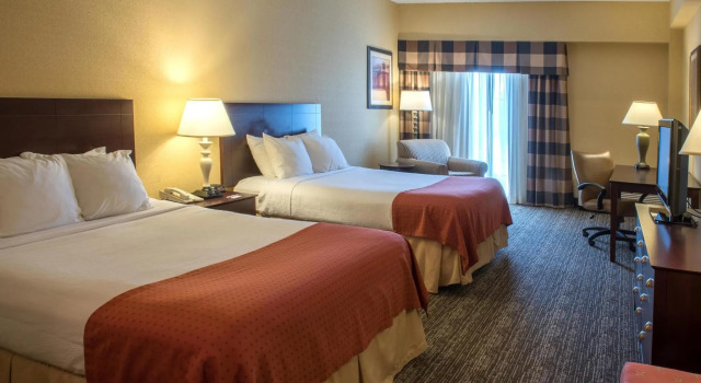 Четырёхместный номер Standard Red Lion Hotel Harrisburg Hershey