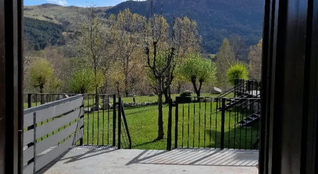 Апартаменты c 1 комнатой с балконом Apartaments Pleta Bona a la Vall de Boí