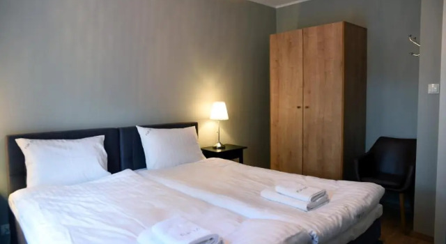 Flat 10