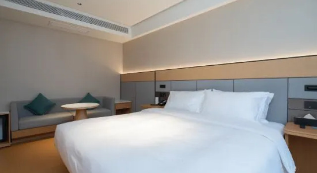 Люкс Deluxe JI Hotel (Jinan High-tech Zone Wanda Plaza)