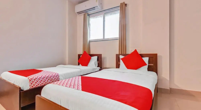 Ekab Hospitality by OYO Rooms