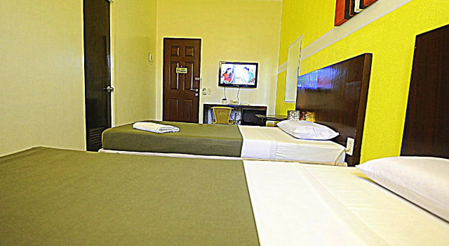 Двухместный номер Deluxe First Pacific Inn Davao