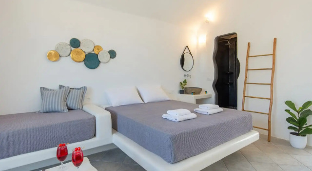 Трёхместный номер Superior Sea View Bay Hotel Santorini