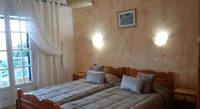 Студия Athineos Apartments