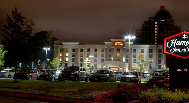 Двухместный люкс Hampton Inn & Suites East Hartford