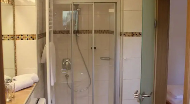 Двухместный номер Comfort с балконом и с видом на горы Hotel Dorfer