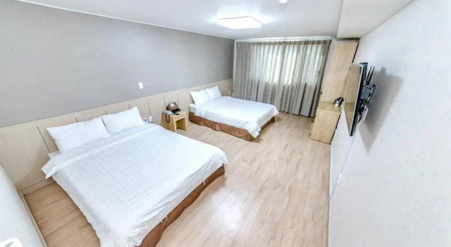 Семейный номер Standard Jungmoon City Hotel & J-hill Hotel
