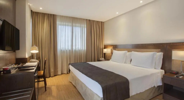 Двухместный номер Deluxe с балконом Windsor Brasilia Hotel