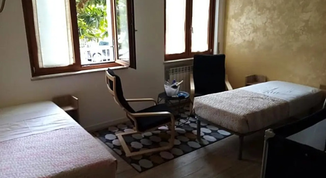 Emmanueli65 fronte clinica per 5 matrimoniale 2 singoli 1 divano letto