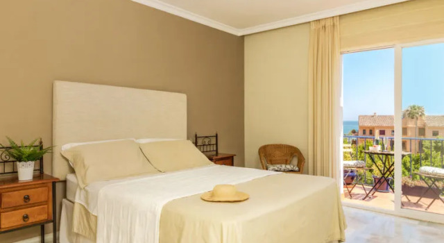 Holiday Home Beverly Hill, Забронировать Дом для отпуска Коттеджи Эстепона, Коттедж