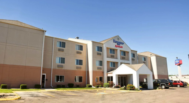 AmericInn by Wyndham Topeka
