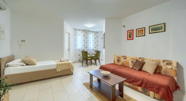 Comfortable apartments Obad, 4 min walk to Znjan beach, Book Apartment Split Split-Dalmatia County, near Skaut Beach