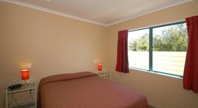 Discovery Motor Lodge, Rezerwuj Hotel Hotele w Auckland Region z parkingiem, Parking