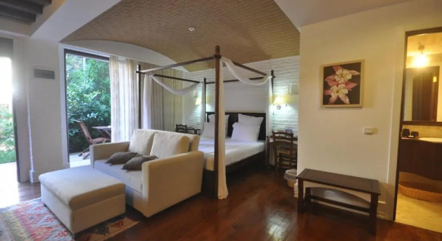 Двухместный номер Comfort El Vino Hotel & Suites