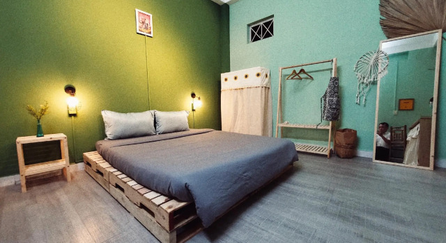 Двухместный номер Deluxe с балконом Coucou Homestead I - Homestay & Dorm District 1