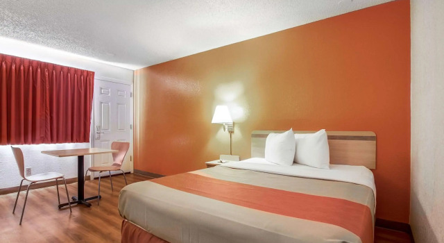 Motel 6 Colby, KS