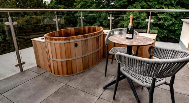 Deluxe Kahden hengen huone parvekkeella Stables Ashbourne