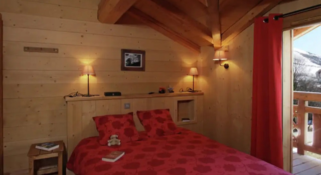 Alpien Chalet w/ Sauna
