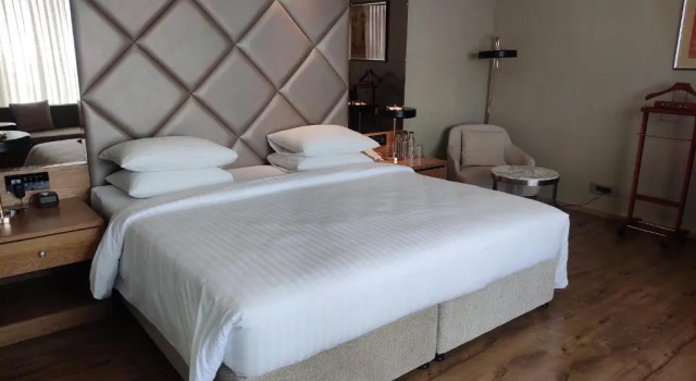 Двухместный люкс c 1 комнатой Courtyard by Marriott Madurai