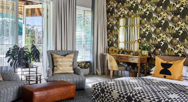 Полулюкс The Thatch House Hermanus