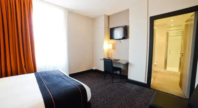 Best Western Le Grand Hotel, Забронировать Отель Отели Байонны с парковкой, рядом с Ботанический сад Байонны, Парковка