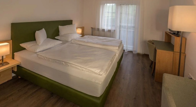Hotel Grünes Türl, Book Hotel Bad Schallerbach 