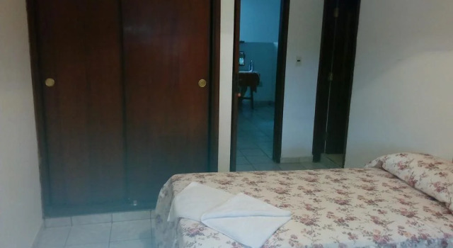 Hostal Restaurante Warique, Prenota Hotel Hotel a Santa Cruz Region con parcheggio, Parcheggio