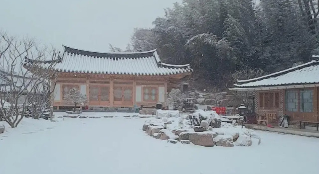 Коттедж Classic Hanok Stay - Jukrokjeongsa