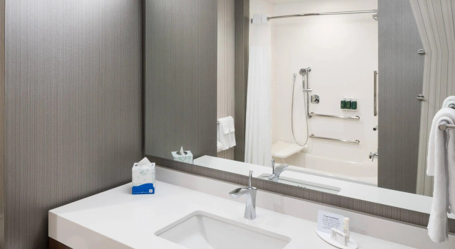 Четырёхместный номер Standard Отель Courtyard by Marriott Hilton Head Island