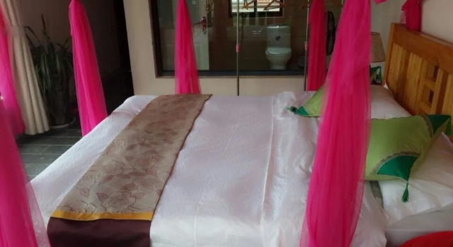 Dali Shuanglang Haiyue Xinju Guesthouse, Rezerwuj Hotel Hotele w Dali Shuanglang z parkingiem, Parking