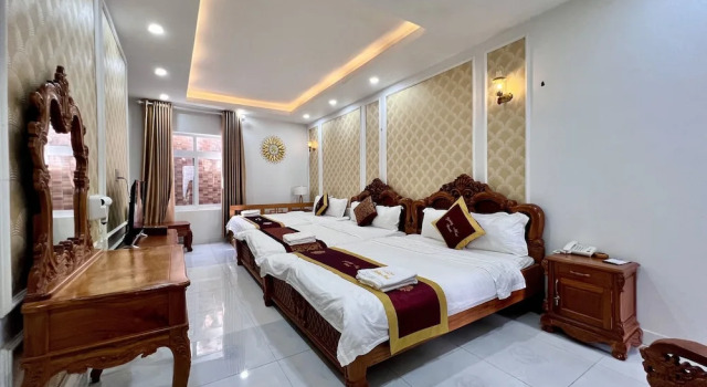 Четырёхместный семейный номер Standard Hoang Mai Hotel