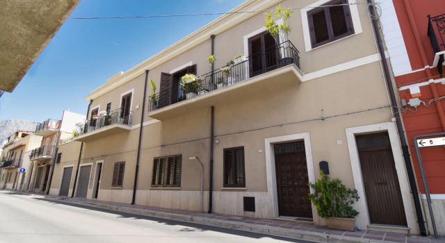 Casa dei Mori, Book Hotel Hotels in Sicily with Parking, Parking