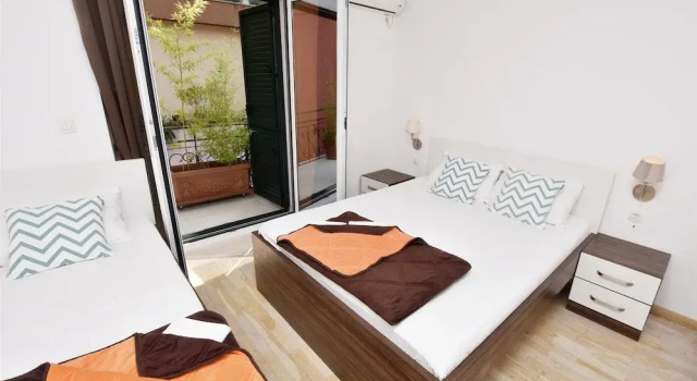 Apartments Ivanovic, Забронировать Апартаменты/квартира Отели Будванская ривьеры с бассейном, рядом с Mogren Fort, Бассейн