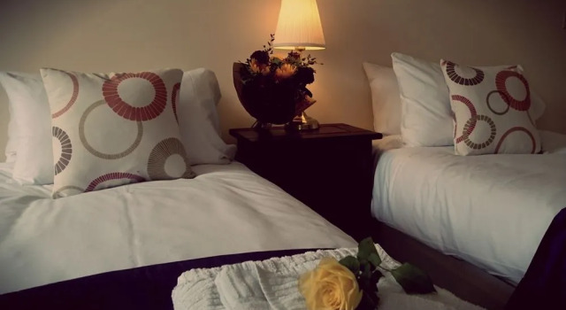 Lyncombe Apartment, Reservar Apartamento Hotéis em Somerset com piscina, Piscina