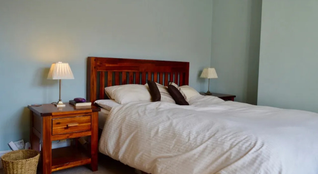 Charming 2 Bedroom House With Terrace, Забронировать Отель Отели Англии 3 звезды, 3*