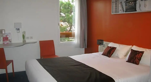 Номер Comfort greet Hotel Massieux Lyon Nord by All Accor