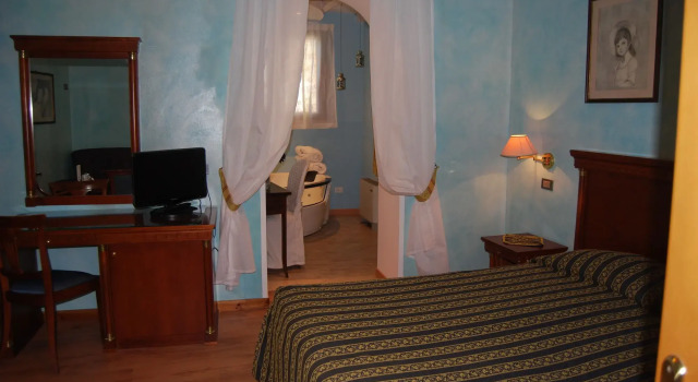 Garda Sol SPA Hotel & Appartamenti, Забронировать Курортный отель Отели в центре Тосколано-Мадерно с завтраком, отели в центре Тосколано-Мадерно с завтраком