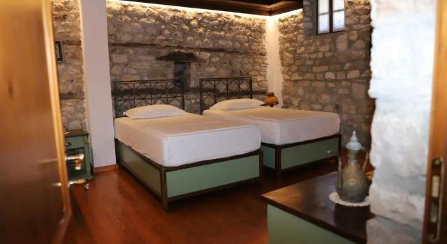 Oda Tomori, Rezervasyon Otel Berat County 4 yıldızlı oteller, 4*