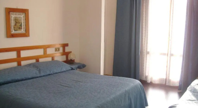 Трёхместный номер Standard с балконом Hotel Villa Stella