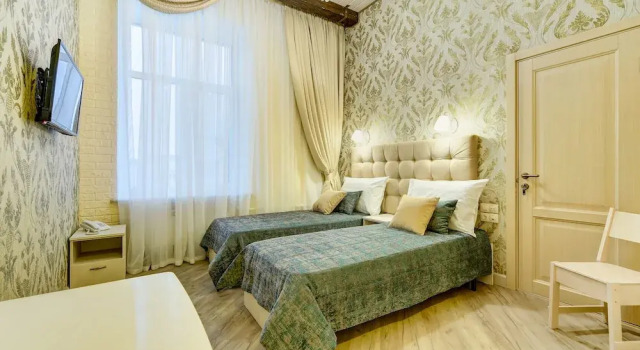 Na Chaykovskogo, 22 Living Quarters
