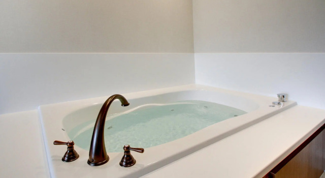 Люкс Holiday Inn Express & Suites Aurora - Naperville by IHG