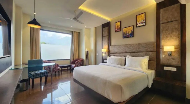 Portola Hotel By Parkside, Забронировать Отель Отели штата Химачал-Прадеш с завтраком, Завтраки