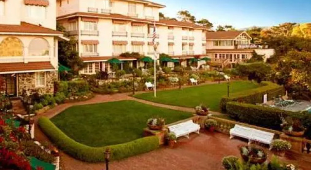 Люкс La Playa Hotel