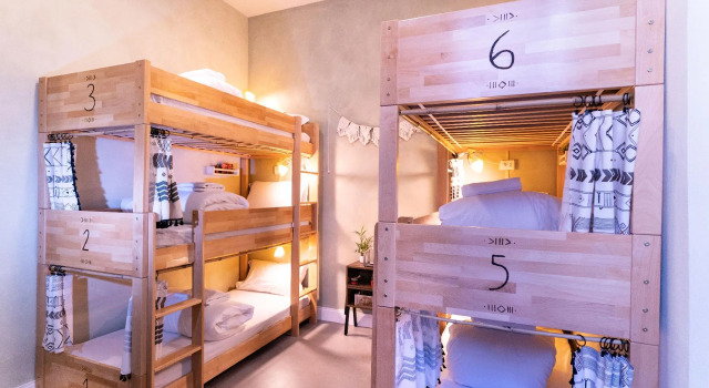 Кровать в общем номере HOPESTEL Secret Garden Napoli
