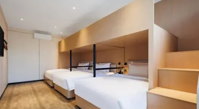 Пятиместный люкс Deluxe Shudu Bear E-sports Hotel (Taihu Branch)
