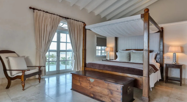 Cayman Villa - Contemporary 4 bedroom Villa with Stunning Ocean Views 4 Villa by RedAwning, Book Villa Cottages in Cap Estate, Cottage