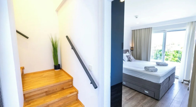 Luxury Penthouse Apt on beach Makarska, Забронировать Апартаменты/квартира Апартаменты Макарска, рядом с Набережная Рива (Макарска), Апартаменты/квартира