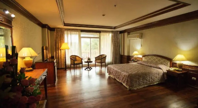 Standaard Tweepersoonskamer Angkham Hotel