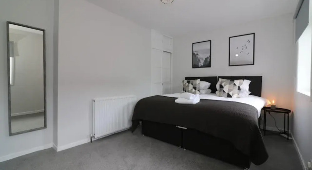 Caldercruix House - Airdrie